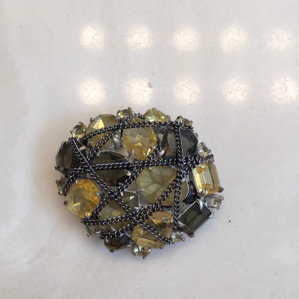 Jeweled brooch